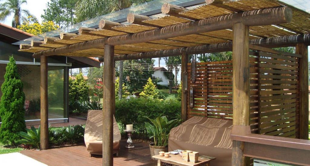 Quais as principais diferenças entre pergolado e gazebo de madeira? | MZ MADEIRAS TROPICAIS